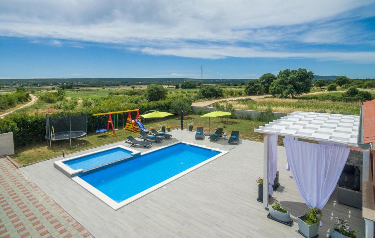 Villa Maris Zadarvillas Tinj Exterior photo